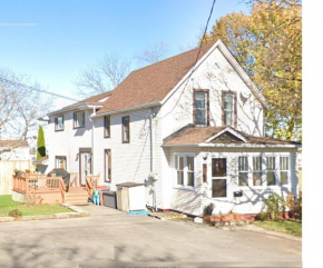 Niagara Sky Line 6 Bedroom Villa - Walk to the Falls WIFI and Parking
